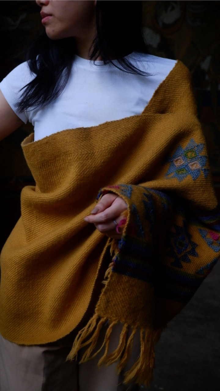 Chorten Kora shawl (100% pure wool)